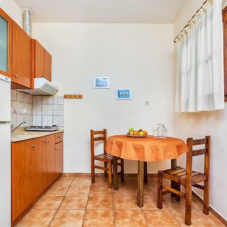 Xenios Loutra Village Karnagio Exteriör bild