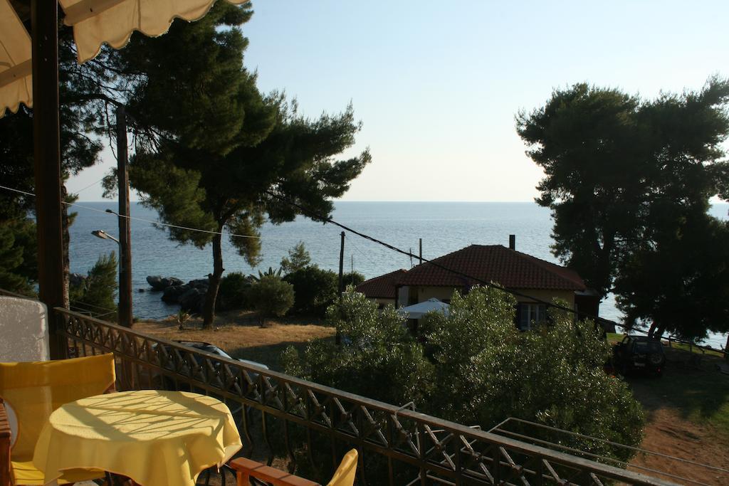 Xenios Loutra Village Karnagio Rum bild