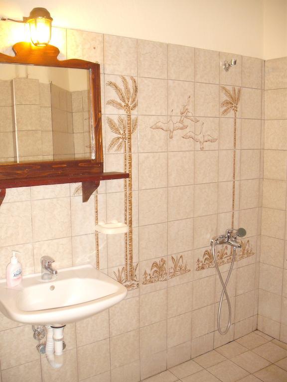 Xenios Loutra Village Karnagio Rum bild