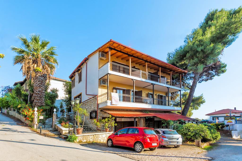 Xenios Loutra Village Karnagio Exteriör bild