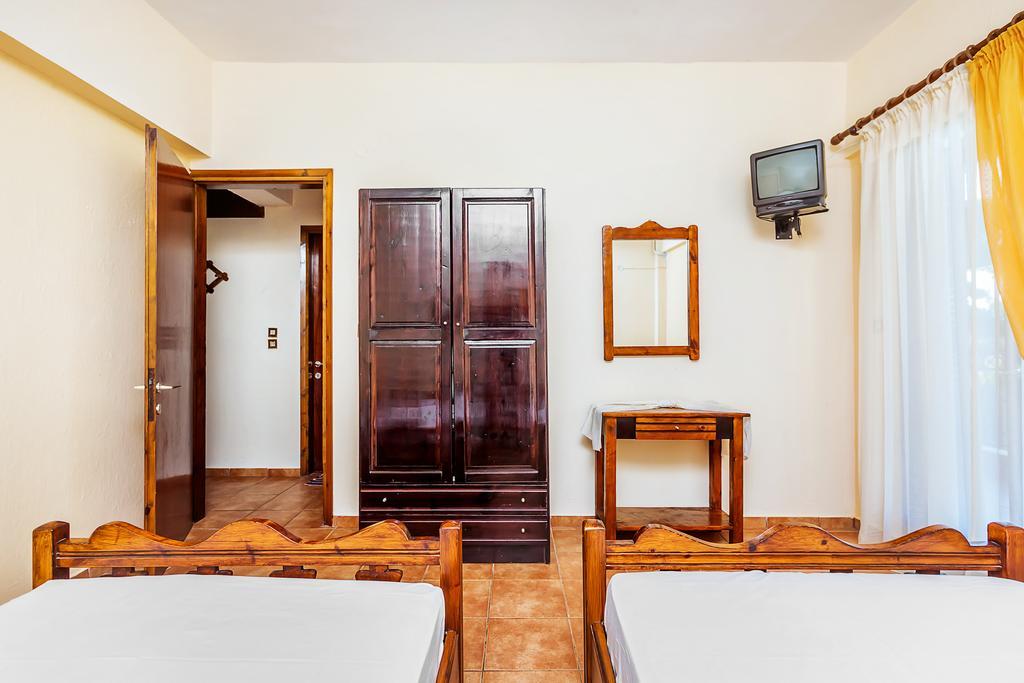 Xenios Loutra Village Karnagio Exteriör bild